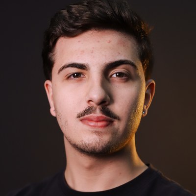 Foto do Adham